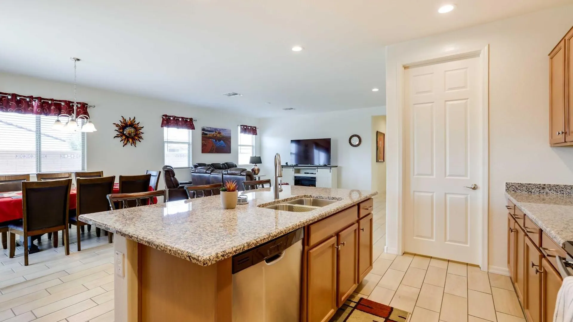 Holiday home Desert Den With Pool - 3 Miles To Goodyear Ballpark!